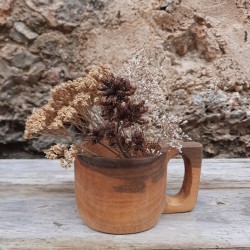 tasse en bois