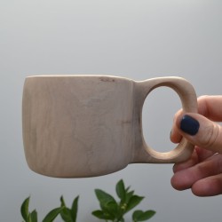 mug en bois